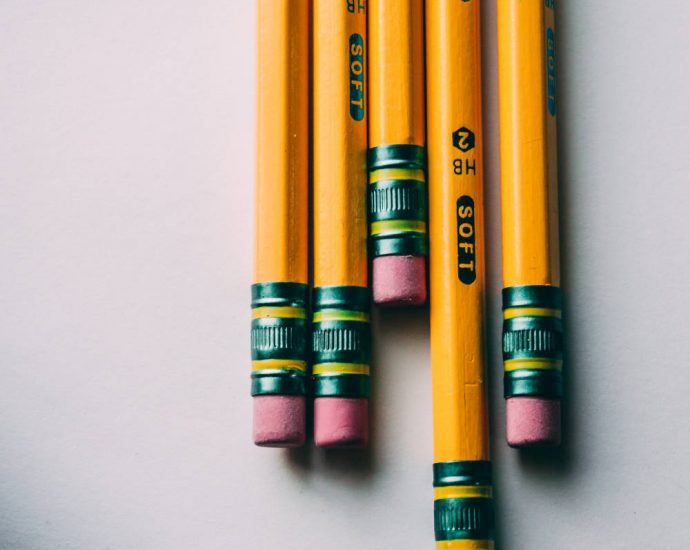 yellow number 2 pencils