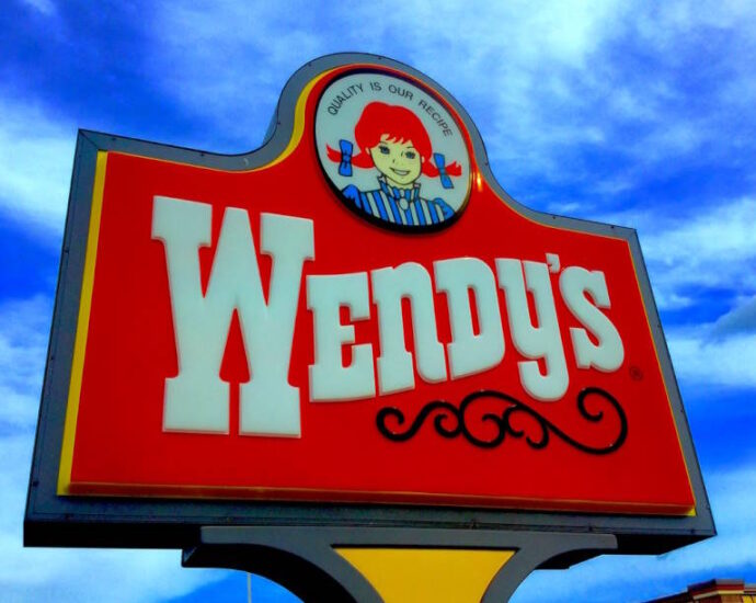 Wendy's sign